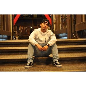 Meet your Posher, Claudio